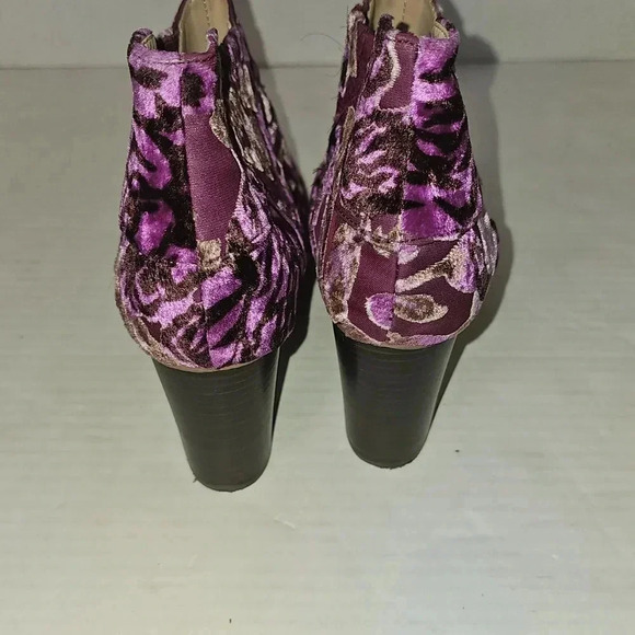 Anthropologie Billy Ella Floral Boho Pink Burn Out Velvet Booties SZ 7.5 - Picture 7 of 13